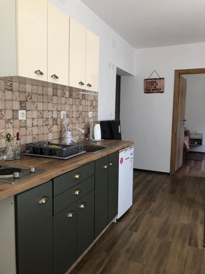 Guesthouse D&D Licko Petrovo Selo Екстериор снимка
