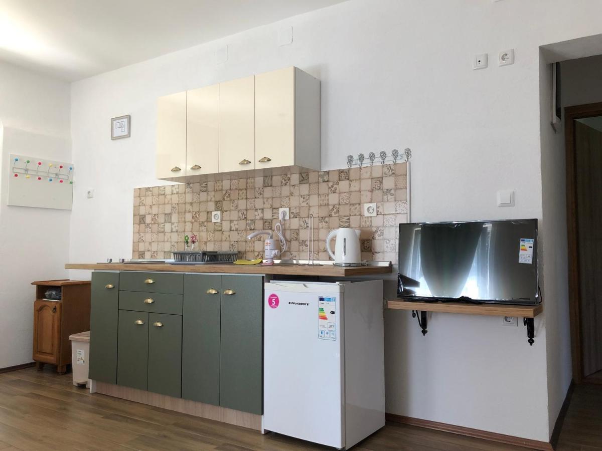 Guesthouse D&D Licko Petrovo Selo Екстериор снимка