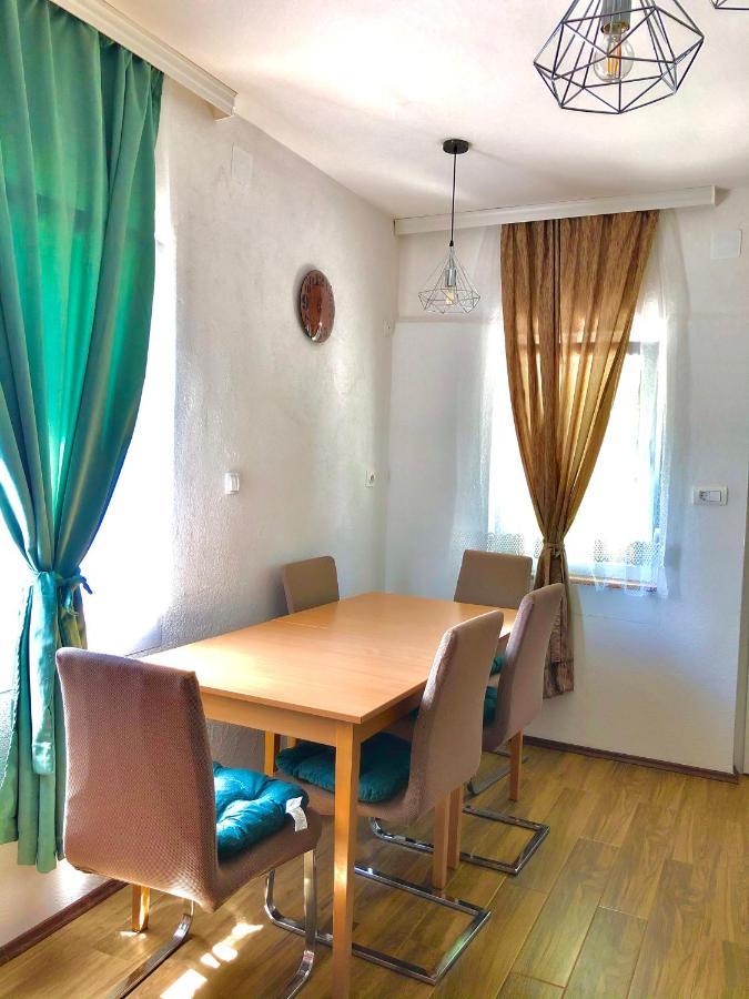 Guesthouse D&D Licko Petrovo Selo Екстериор снимка