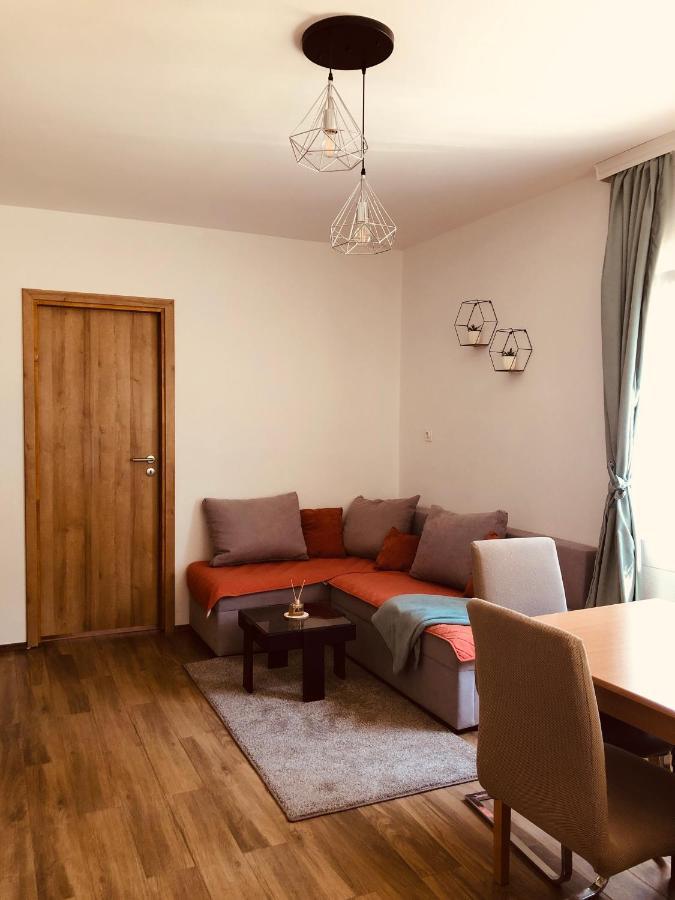 Guesthouse D&D Licko Petrovo Selo Екстериор снимка