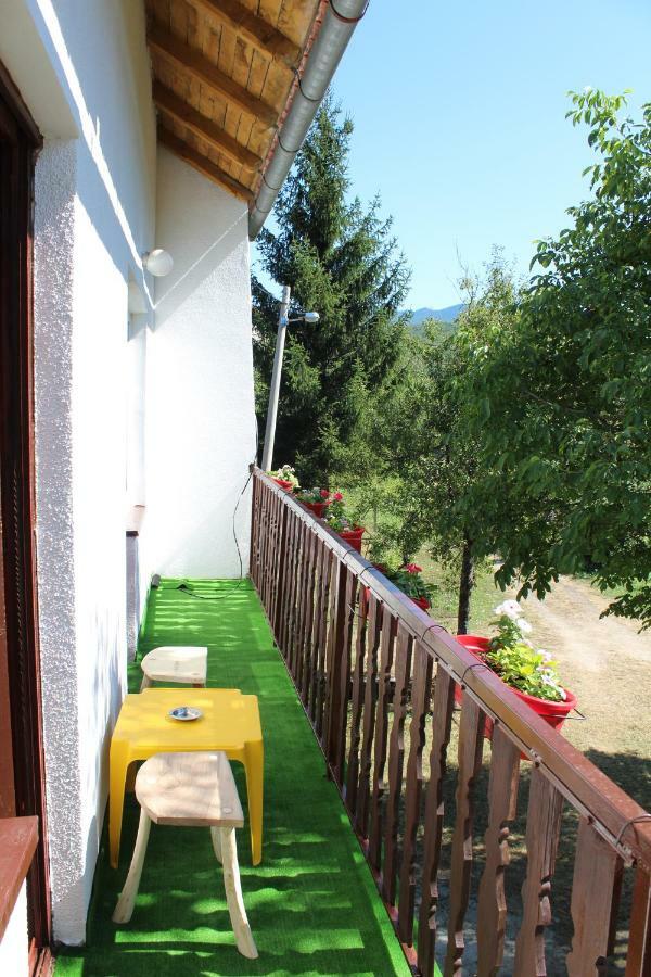 Guesthouse D&D Licko Petrovo Selo Екстериор снимка